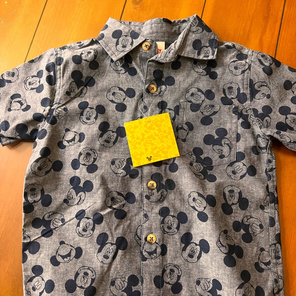 New Disney shirt 2t w/tag